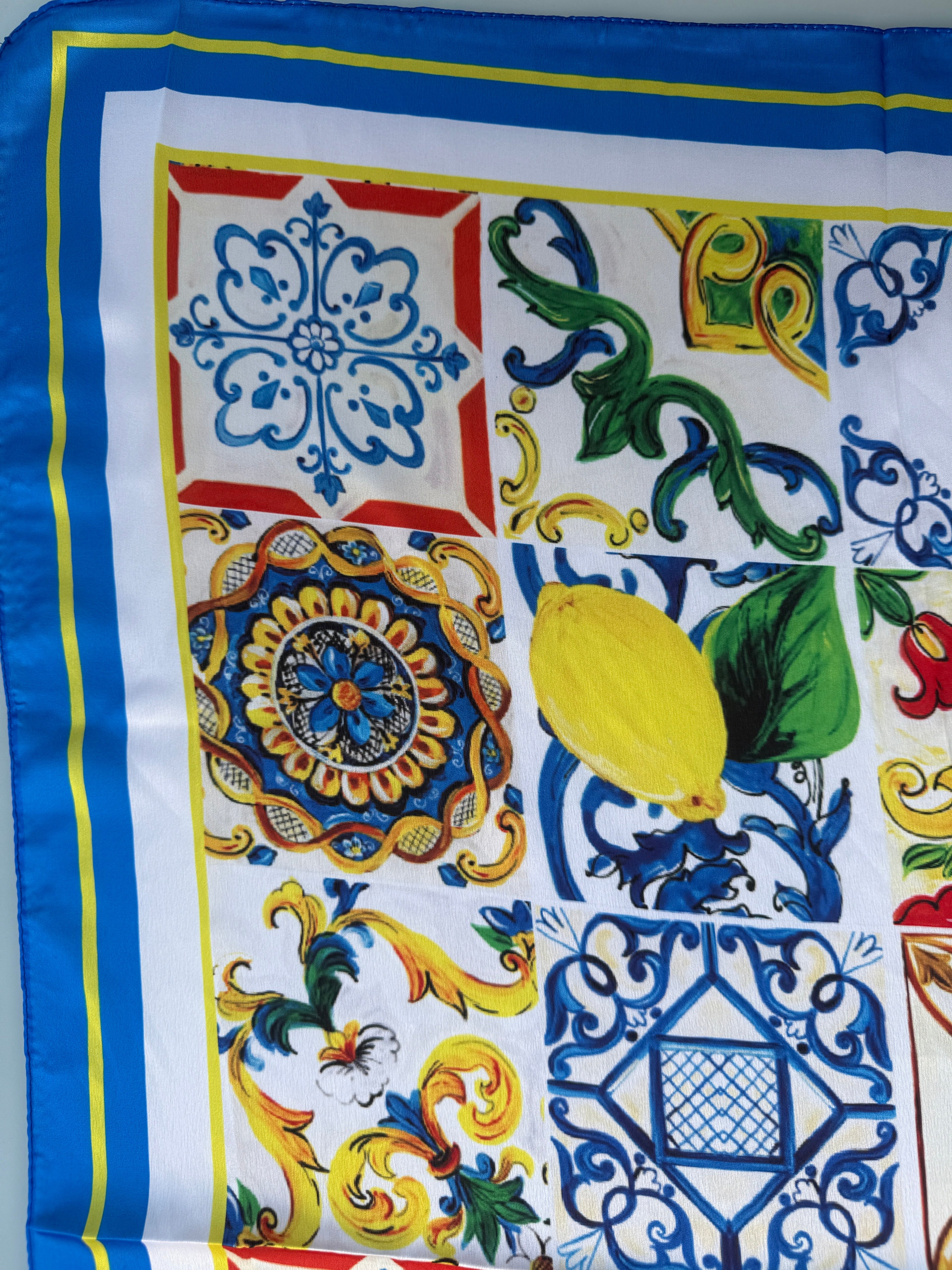 Maiolica Foulard - Dolce Vita Chic - Oriana Lamarca LLC